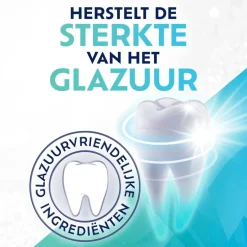 Aquafresh White Reverse Deep Clean Tandpasta