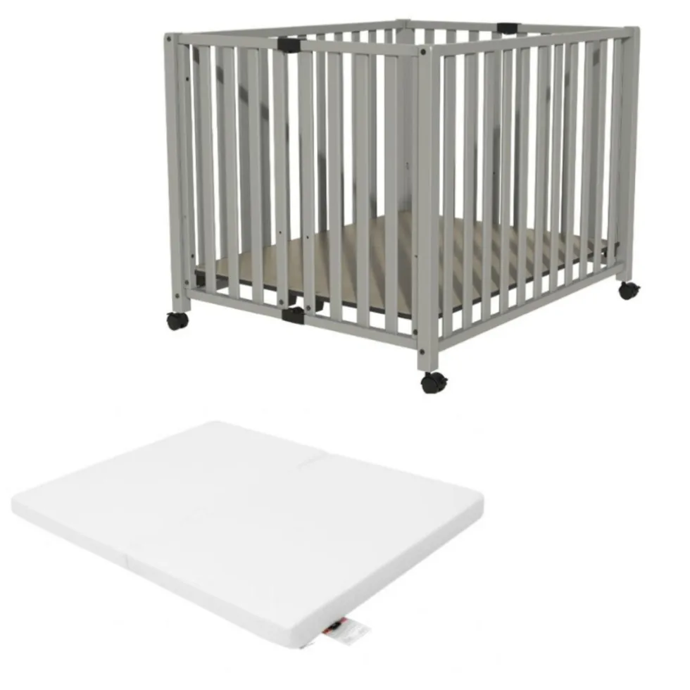 Bebies First Baby Box Met Wieltjes Sarah Met Matras