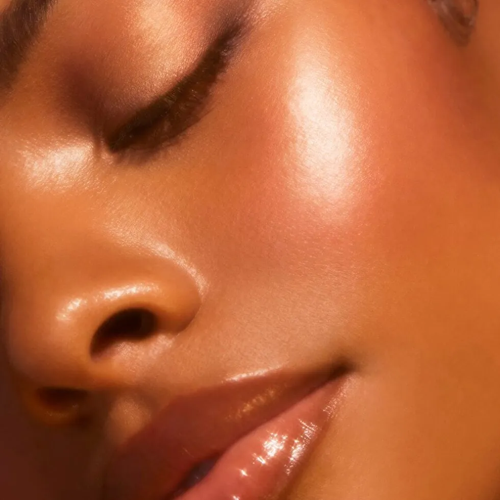 e.l.f. Halo Glow Pink-Me-Up Beauty Wand Blush