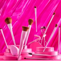 Essence 01 Just Wing It Eyeliner Brush