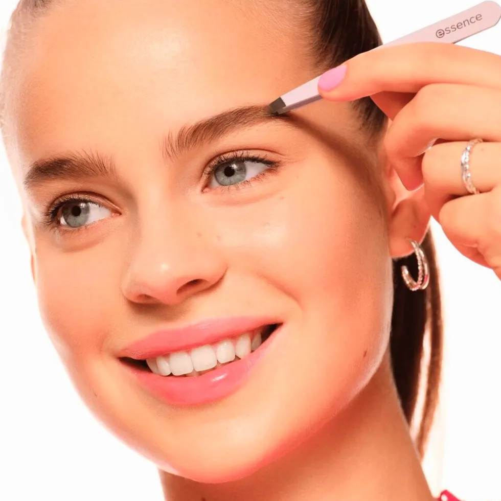 Essence Brow Tweezer