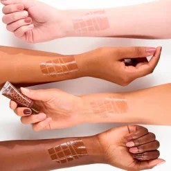 Essence Choco Bomb 01 Chocoholic! Shiny Lipgloss