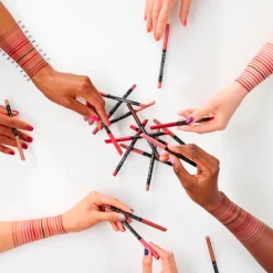 Essence 8H Matte 20 Comfort Lipliner