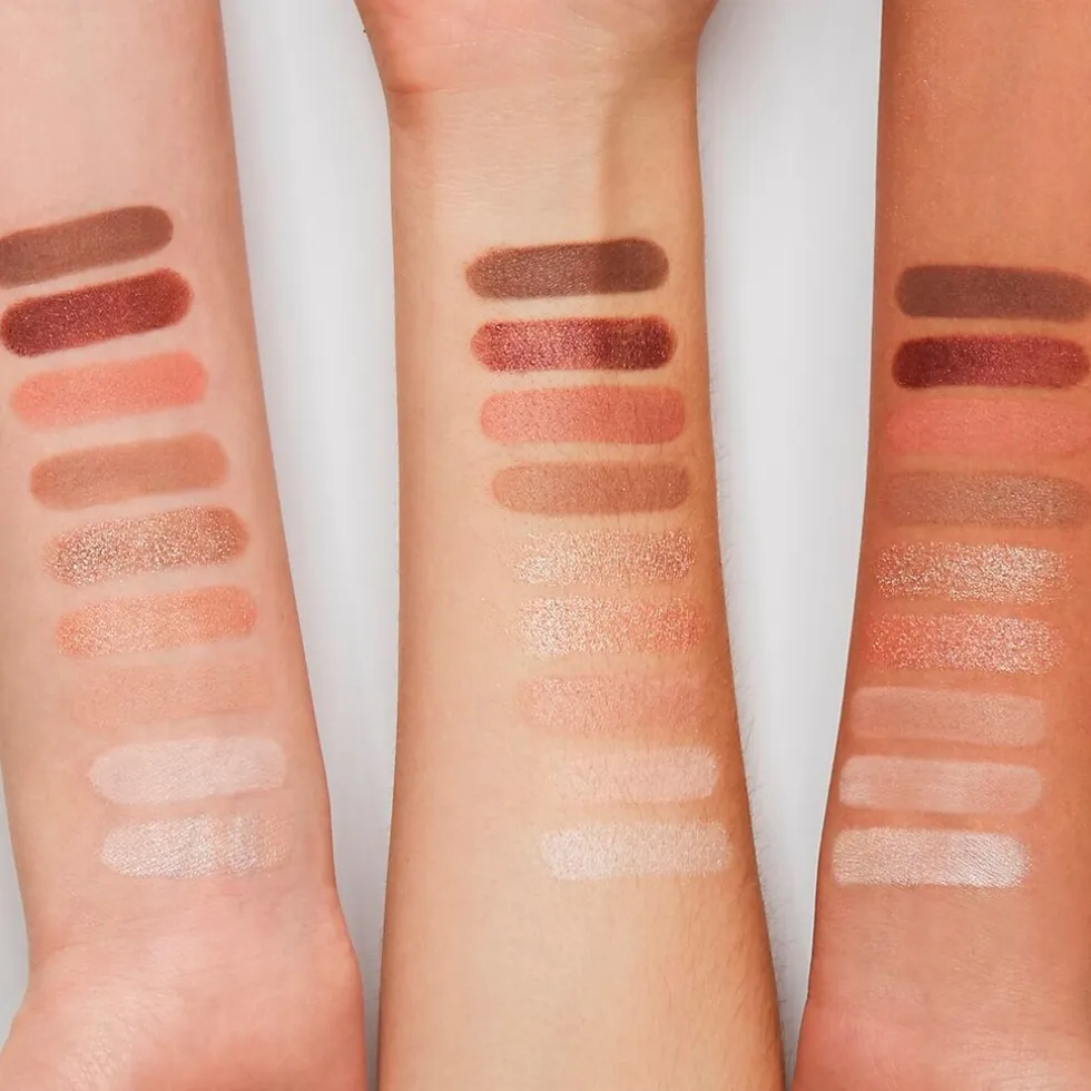 Essence The Rose Edition 20 Lovely in Rose Eyeshadow Palette