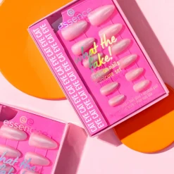 Essence What The Fake! 02 Cat Eye Press-On Nails Manicure