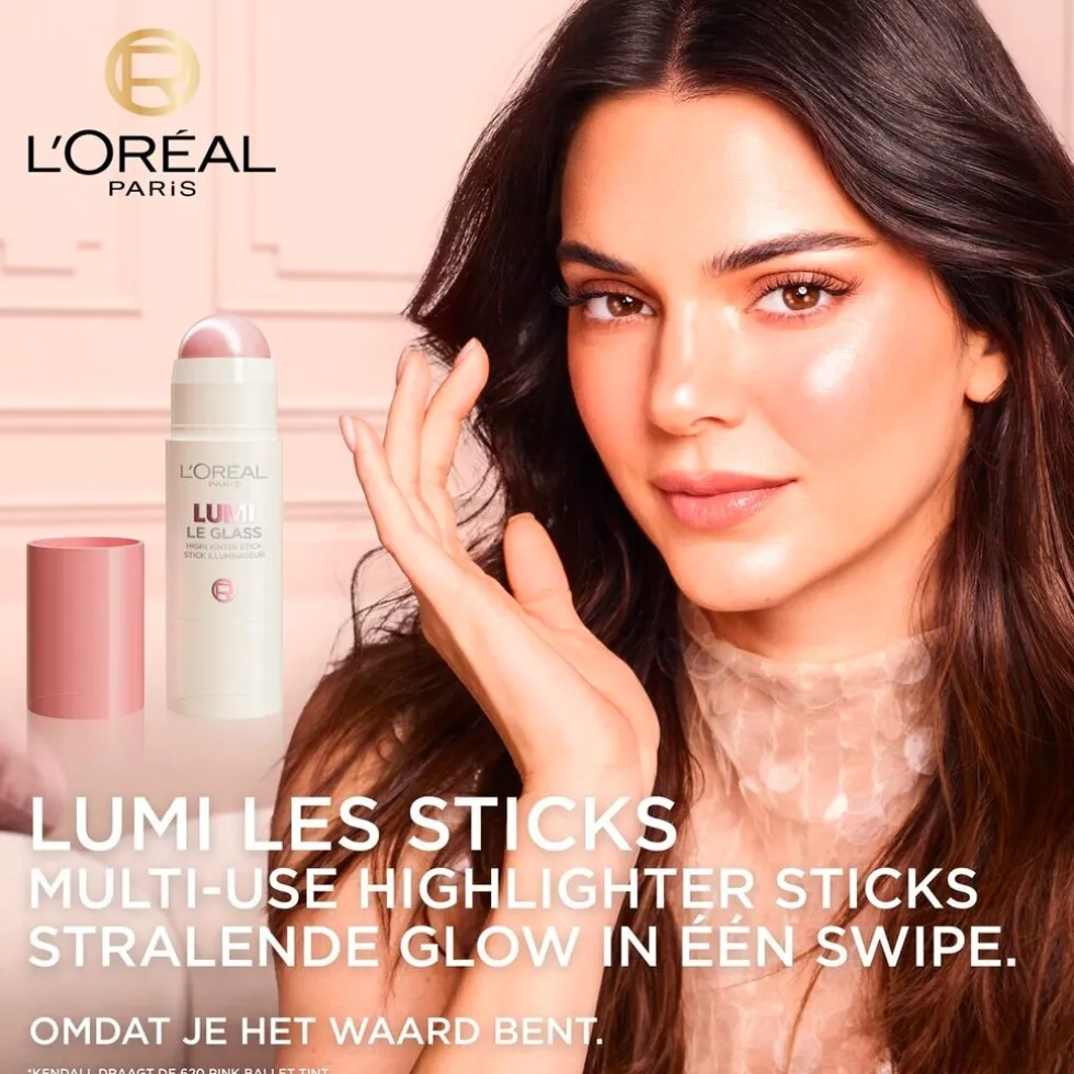 L'Oréal Paris Lumi Le Glass 610 Pearl Eclat Highlighter Stick