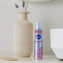 NIVEA Diamond Gloss Care Hold 4 Mousse