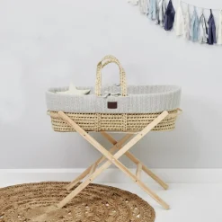 The Little Green Sheep Mozes Mand Knitted