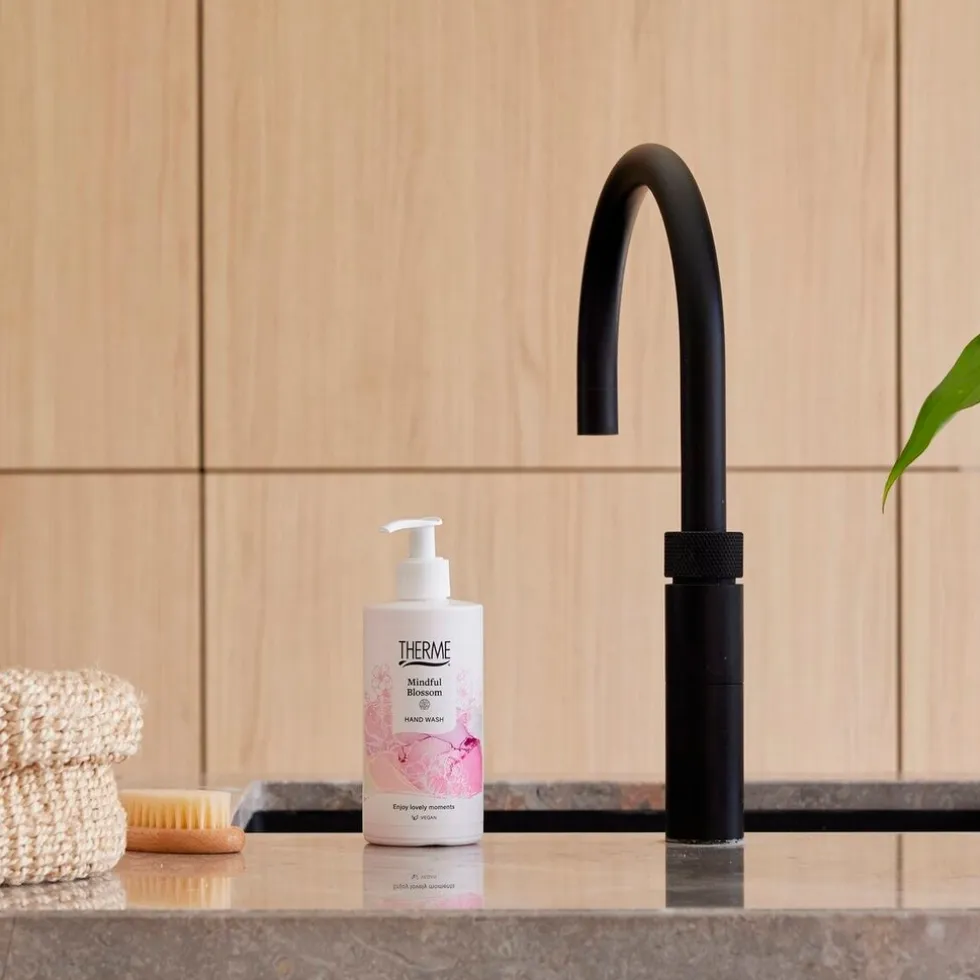 Therme Mindful Blossom Hand Wash
